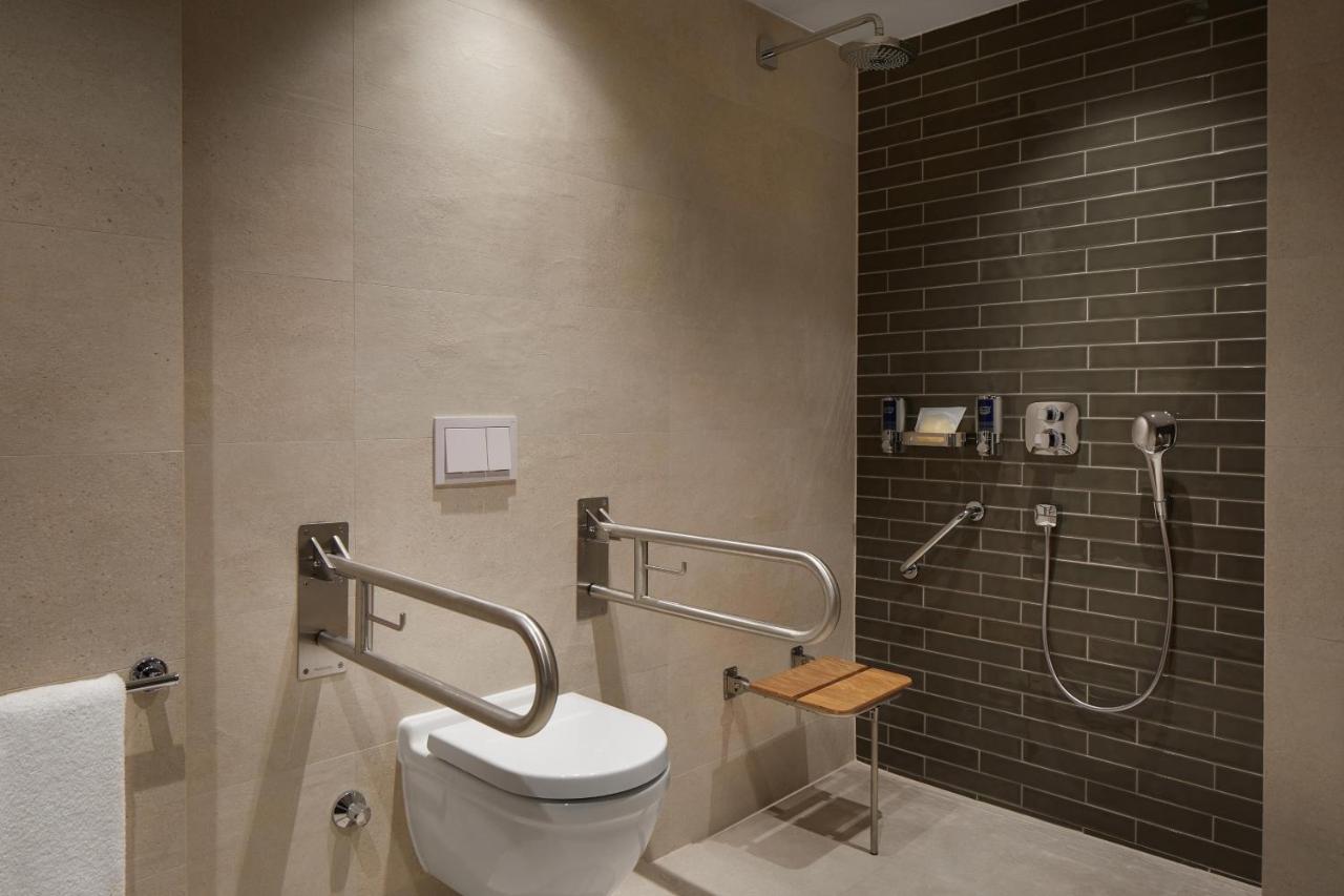 Four Points By Sheraton Prishtina City Laplje Selo Εξωτερικό φωτογραφία