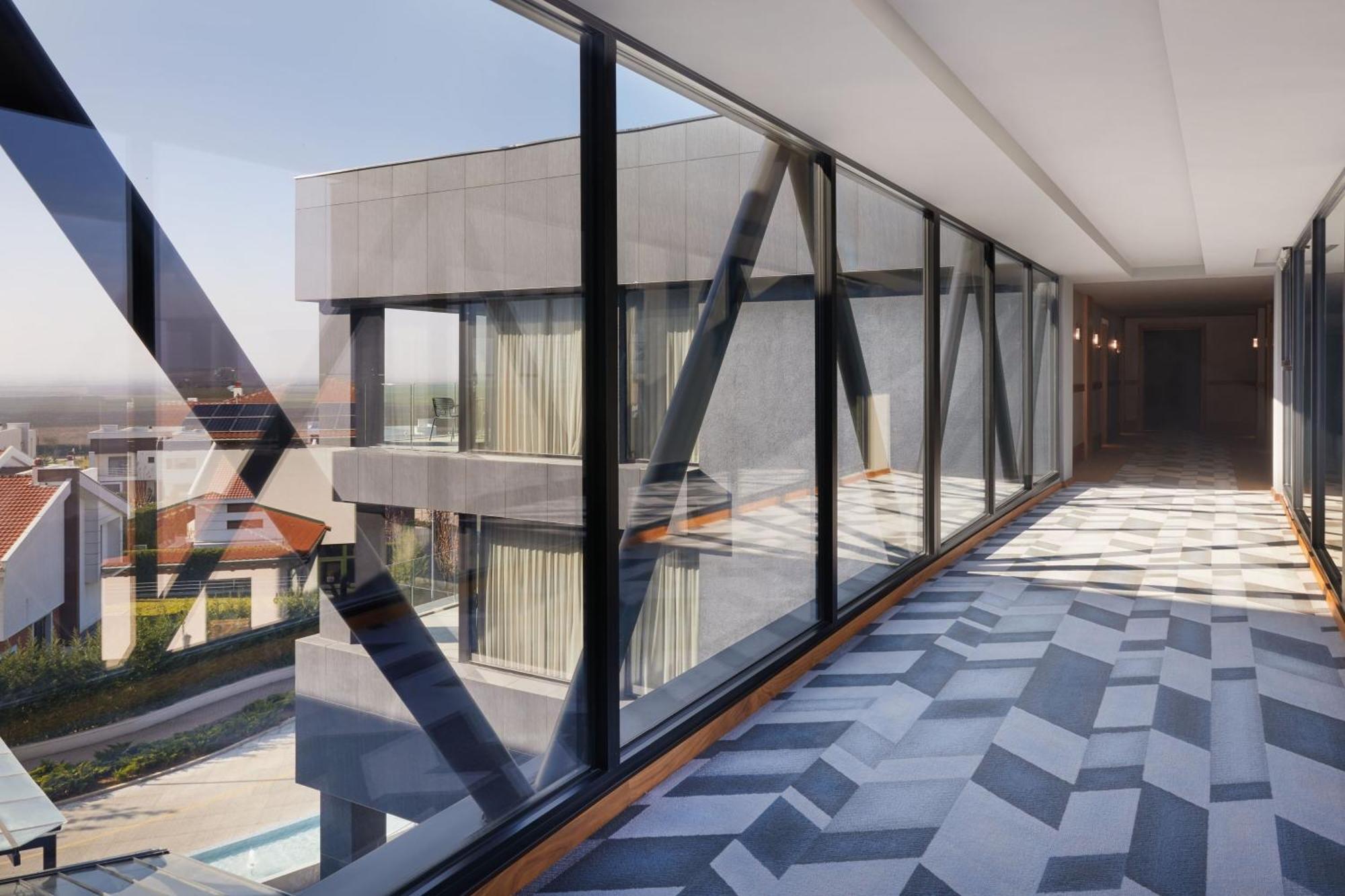 Four Points By Sheraton Prishtina City Laplje Selo Εξωτερικό φωτογραφία